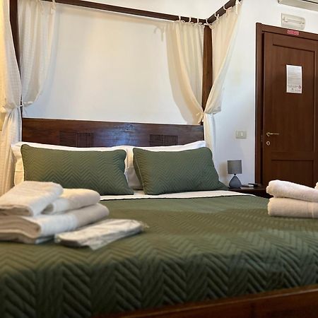 B&B Antico Caricatore Шака Екстериор снимка